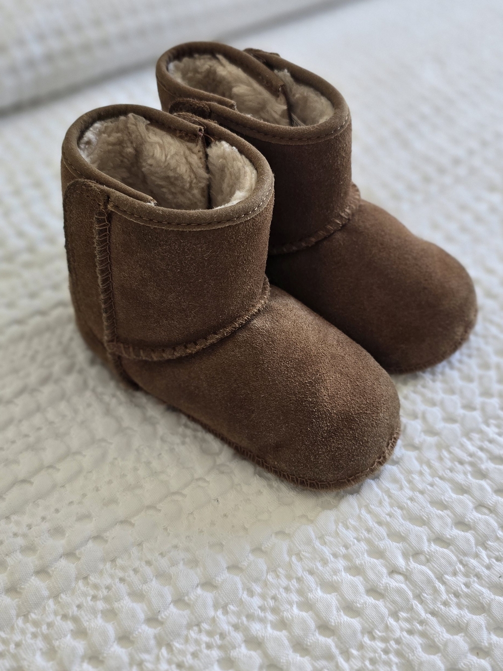 UGG Kids Chestnut Suede Shearling Booties